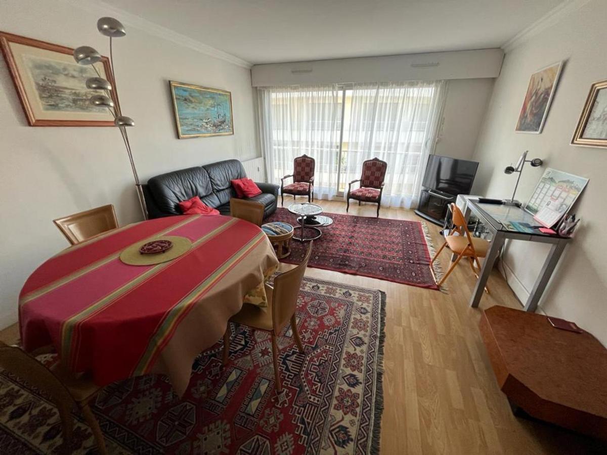 Appartement T4 Avec Parking, Balcon Et Proche Commerces A Biarritz - Fr-1-239-921 エクステリア 写真