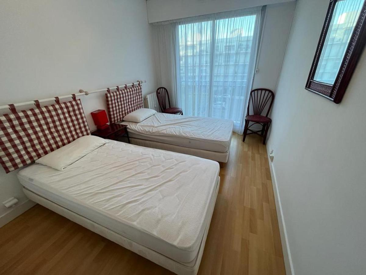 Appartement T4 Avec Parking, Balcon Et Proche Commerces A Biarritz - Fr-1-239-921 エクステリア 写真