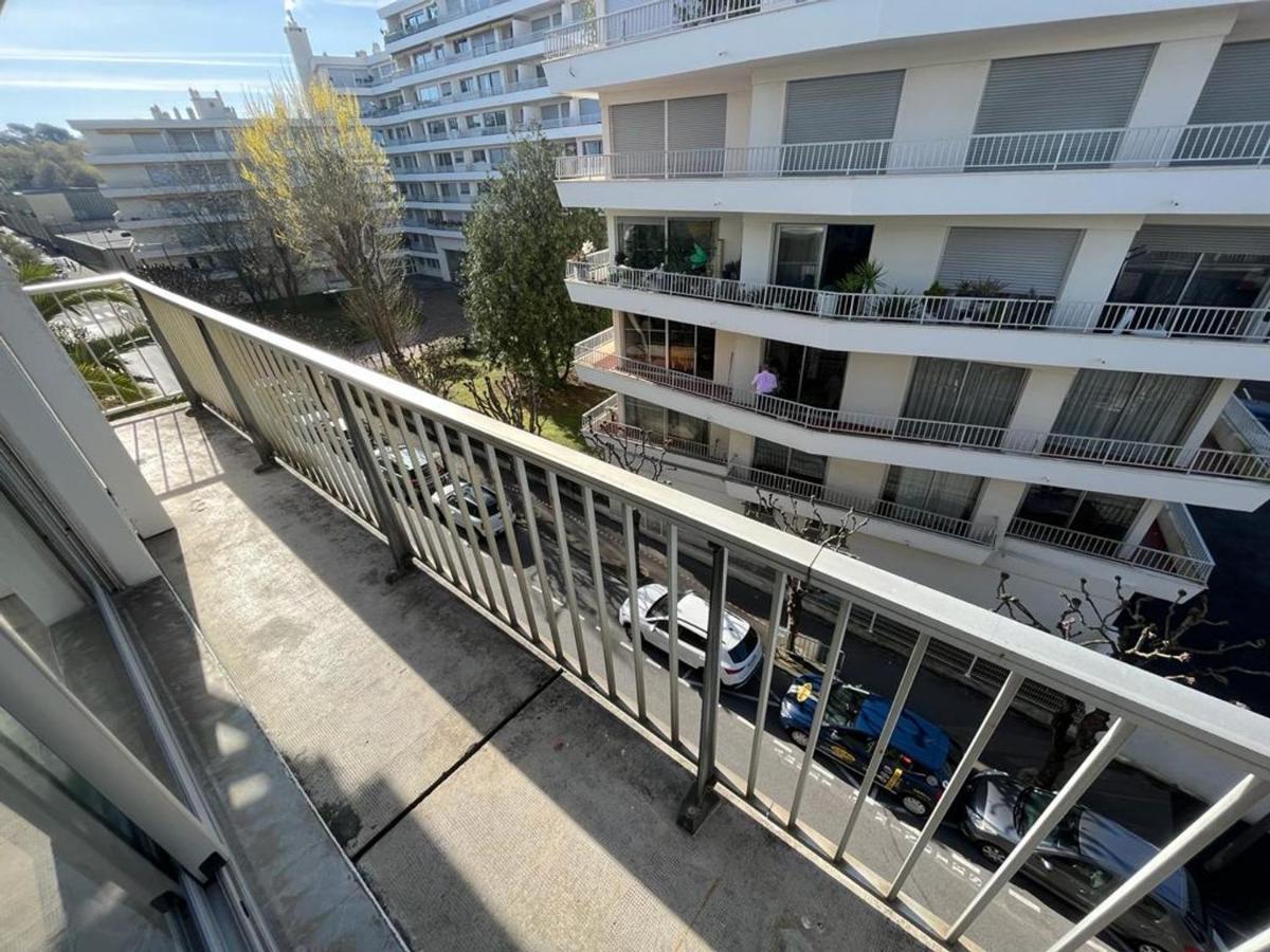 Appartement T4 Avec Parking, Balcon Et Proche Commerces A Biarritz - Fr-1-239-921 エクステリア 写真